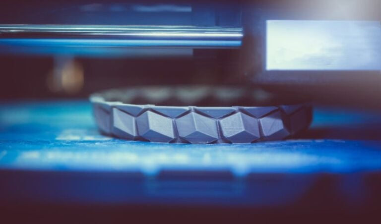 آمار فروش و سود بازار پرینترهای سه بعدی در سال ۲۰۲۳